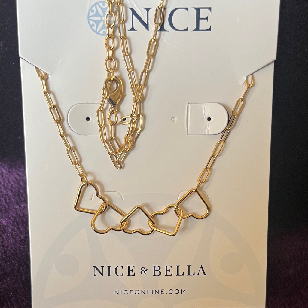 Gold Heart Link Necklace